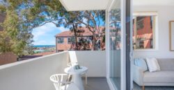 Renovated Apartment with Beach Views and Lock Up Garage